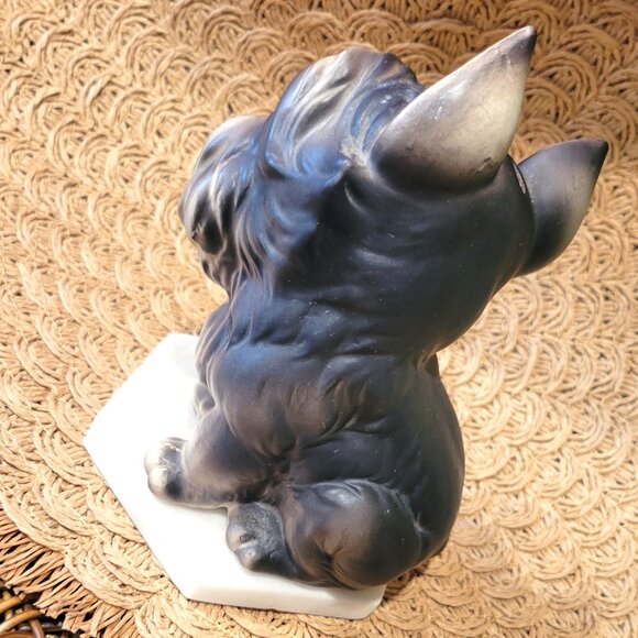 Vintage Kitschy Ceramic Scottish Terrier Figurine Bank - Picture 5 of 6